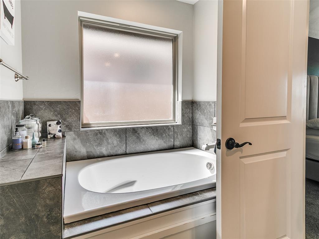 18709 Grove Parkway Property Photo 31
