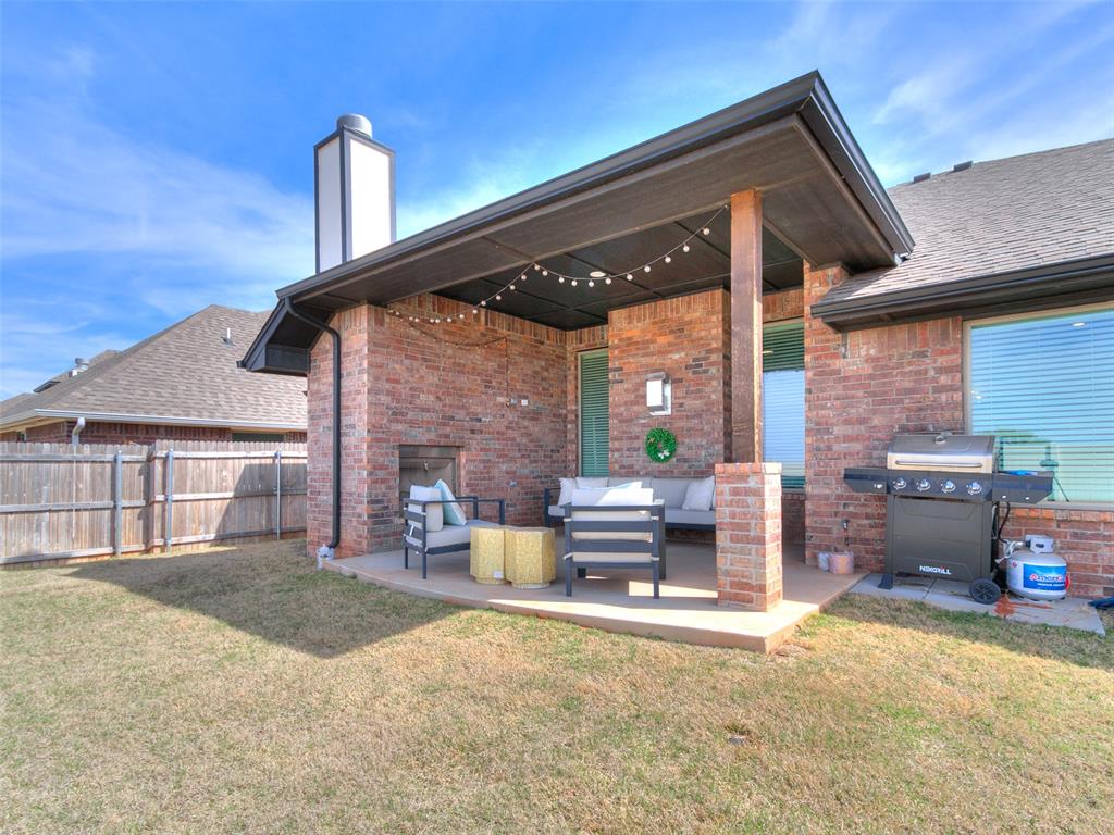 18709 Grove Parkway Property Photo 34