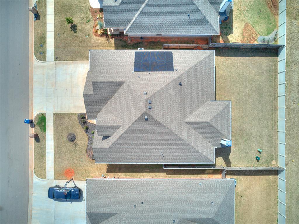 18709 Grove Parkway Property Photo 35