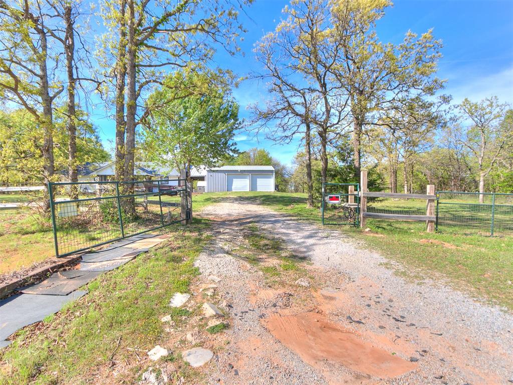 21201 E Montgomery Drive Property Photo 6