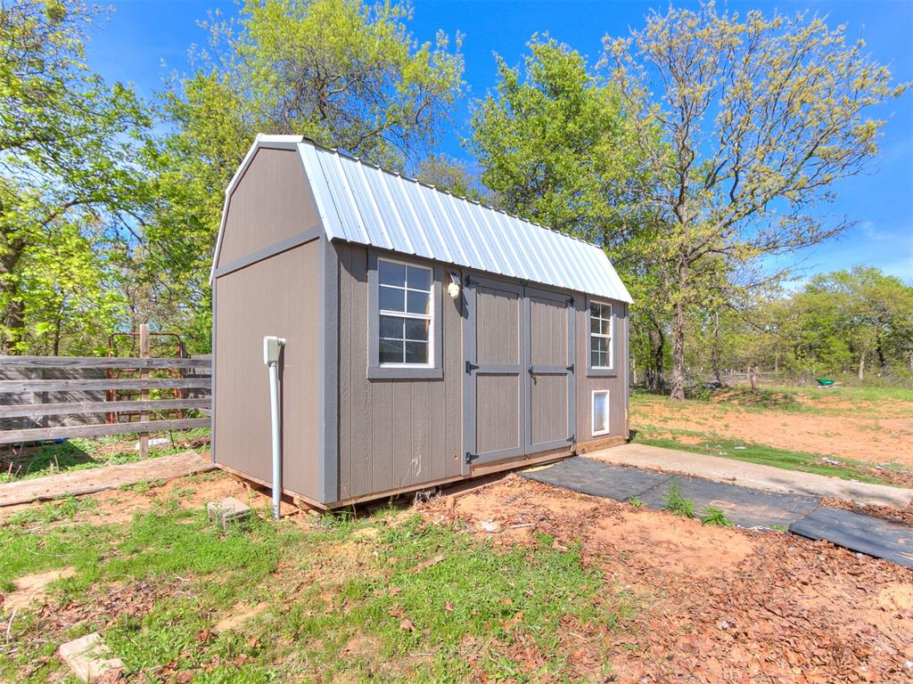21201 E Montgomery Drive Property Photo 12