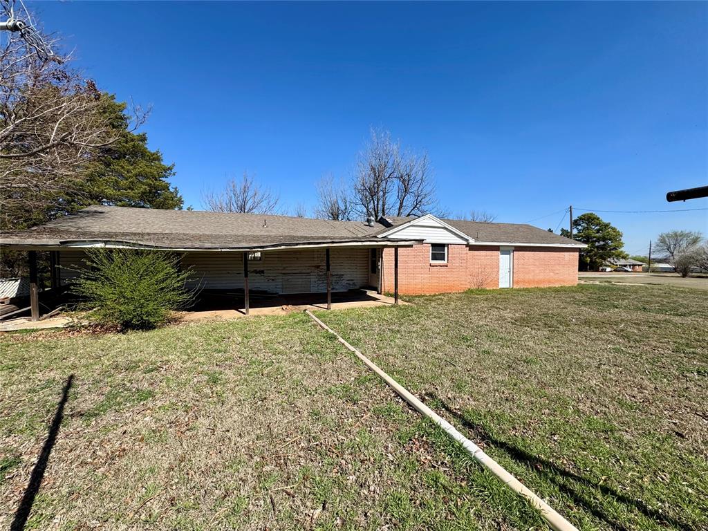 627 Cranton Drive Property Photo 8