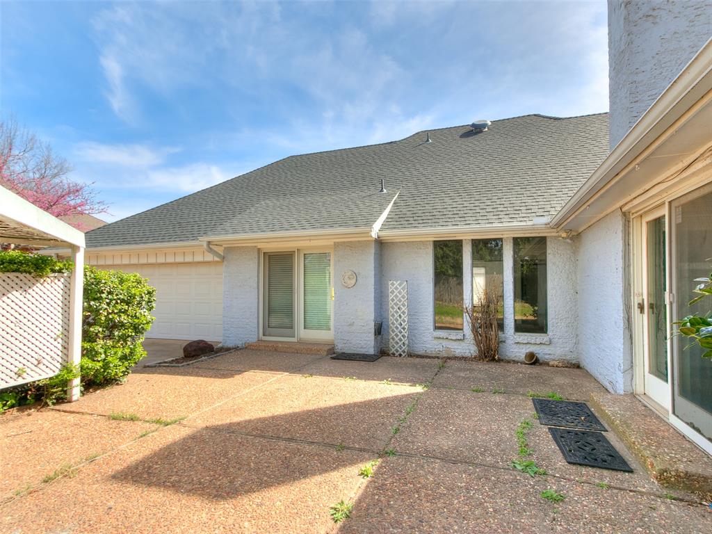 11217 Twisted Oak Road Property Photo 4