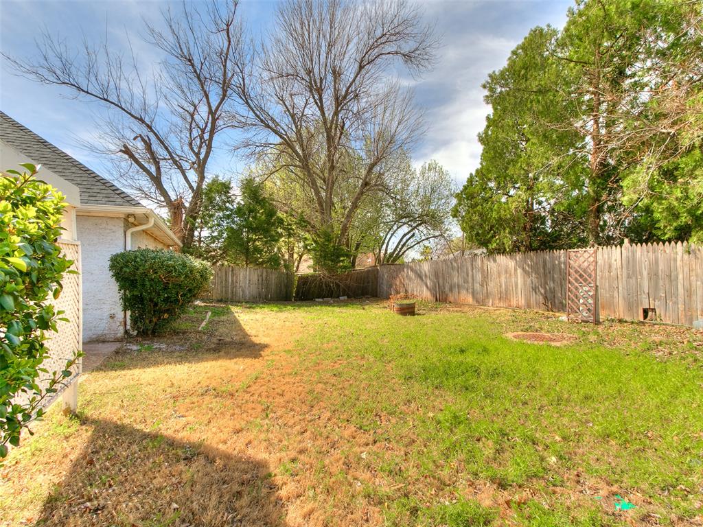 11217 Twisted Oak Road Property Photo 5