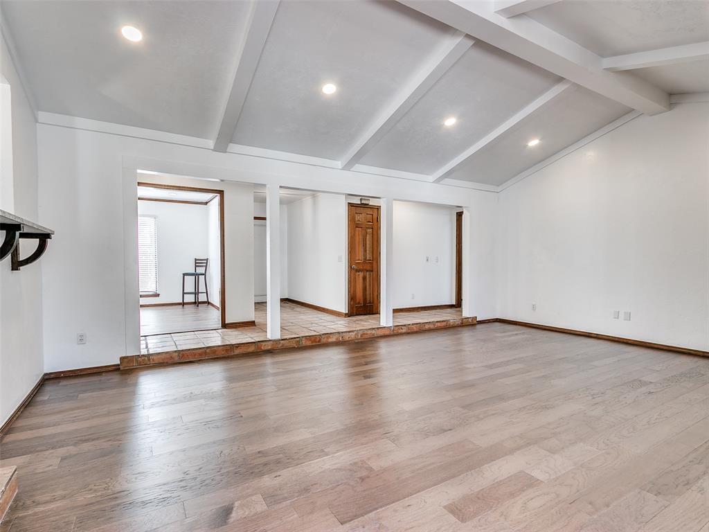 11217 Twisted Oak Road Property Photo 17