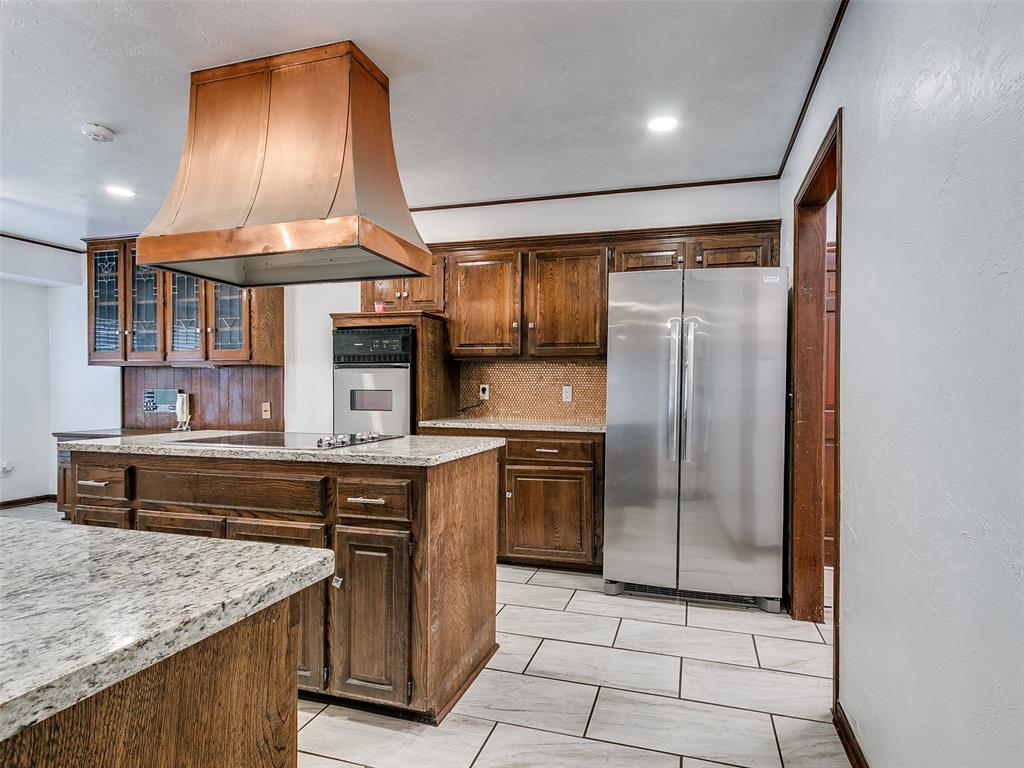 11217 Twisted Oak Road Property Photo 28