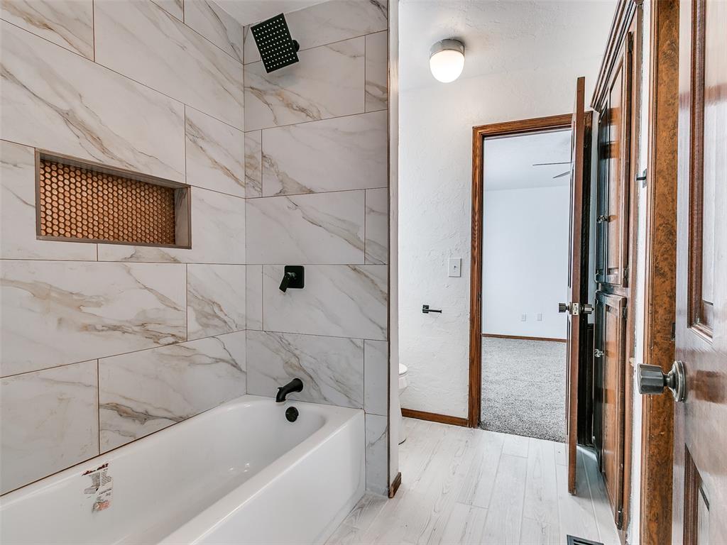11217 Twisted Oak Road Property Photo 39