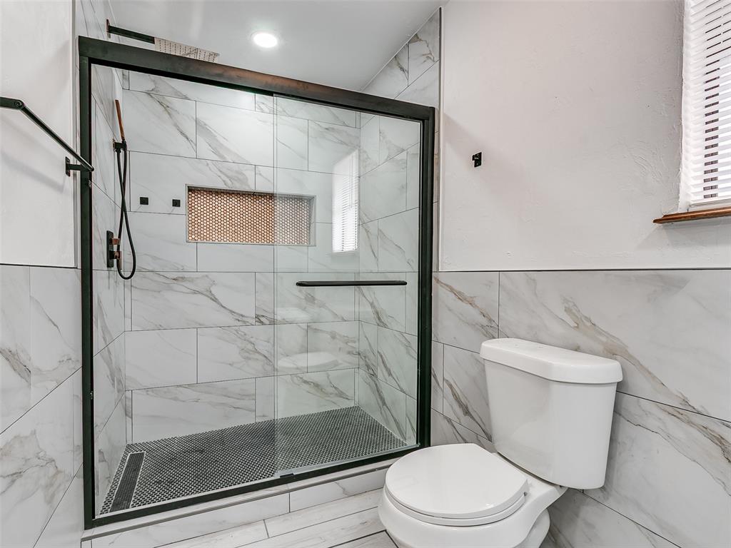 11217 Twisted Oak Road Property Photo 47