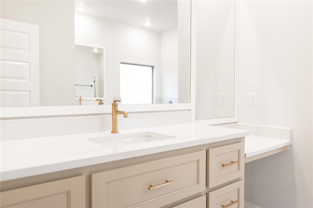 5525 Prickly Wild Way Property Photo 9
