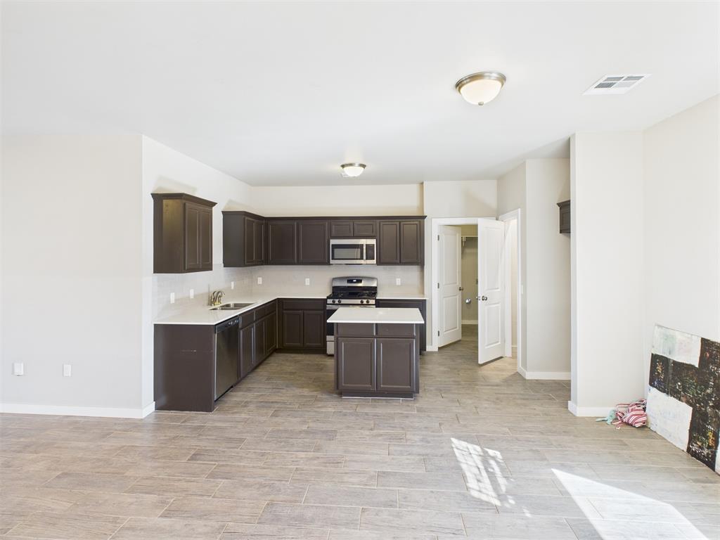 11601 Split Oak Circle Property Photo 5