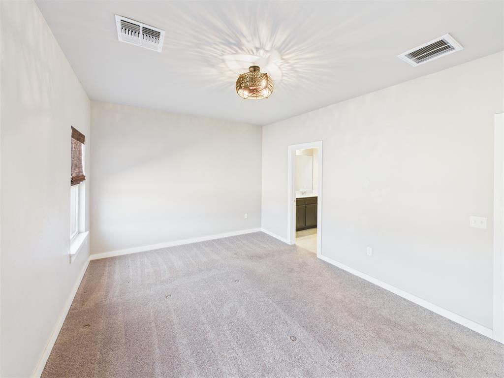 11601 Split Oak Circle Property Photo 16