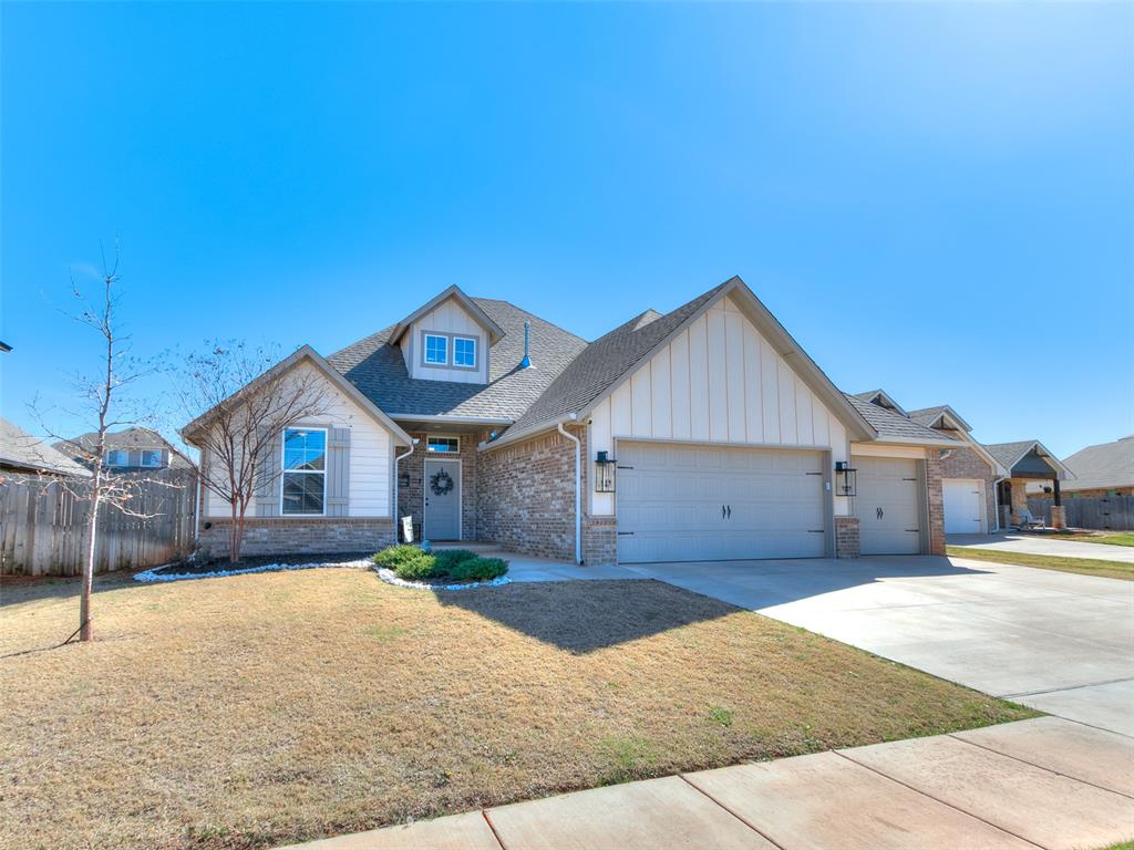 10104 NW 138th Circle Property Photo 1