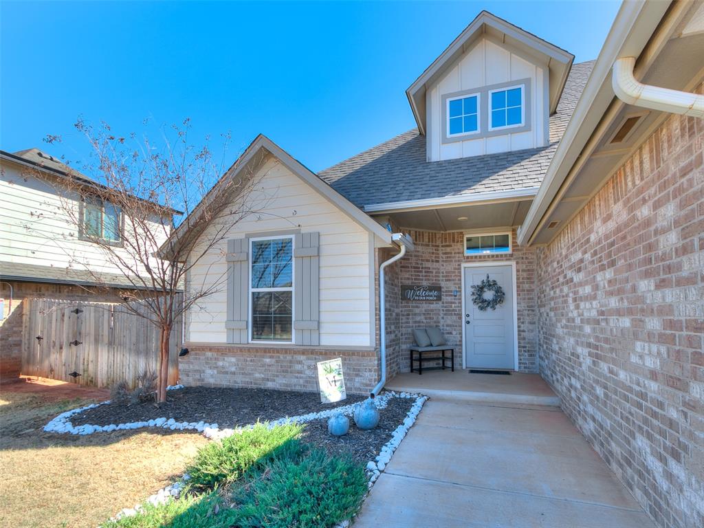 10104 Nw 138th Circle Property Photo 4