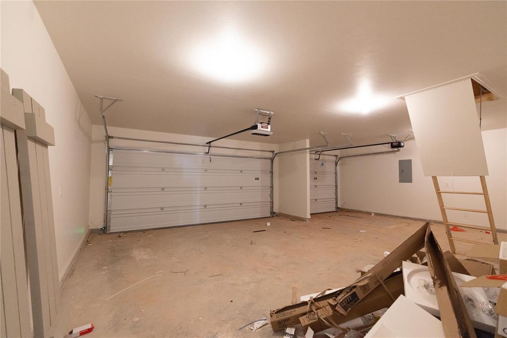 3009 Arbor Hill Drive Property Photo 24