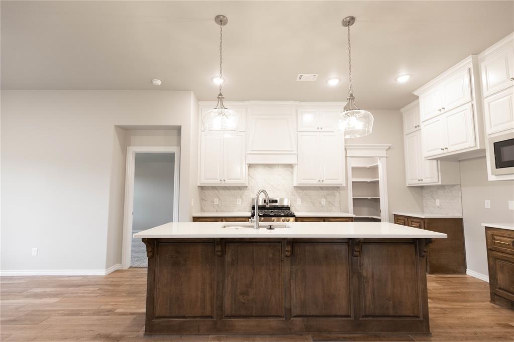 12217 Sw 32nd Place Property Photo 1