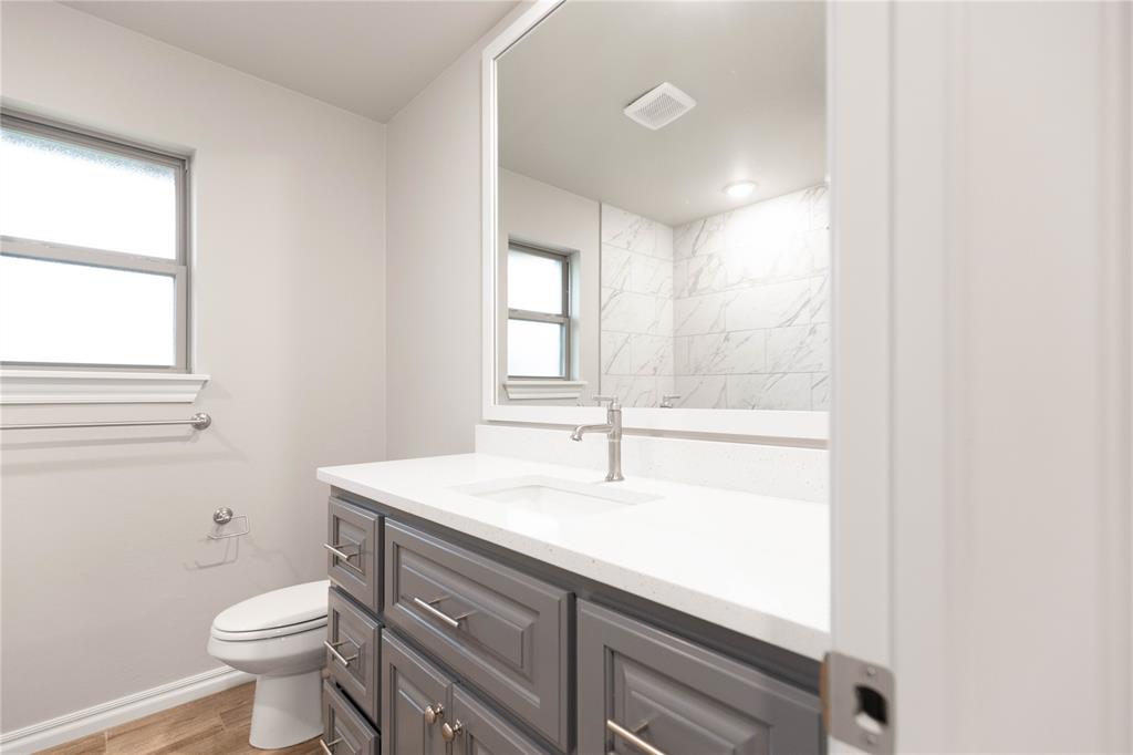 12217 Sw 32nd Place Property Photo 17