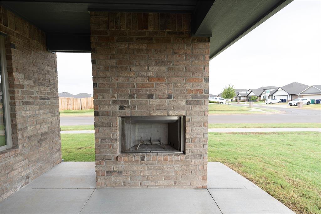 12217 Sw 32nd Place Property Photo 27