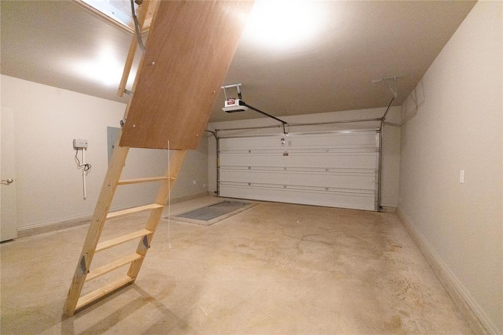 12217 Sw 32nd Place Property Photo 29