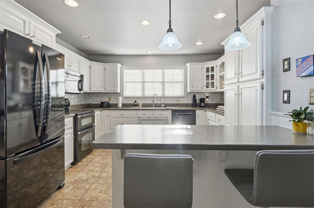 8717 Us Highway 183 Property Photo 16