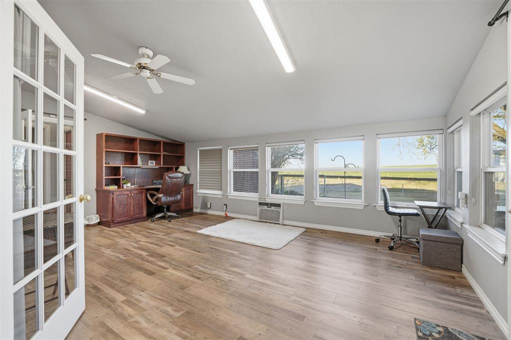 8717 Us Highway 183 Property Photo 21
