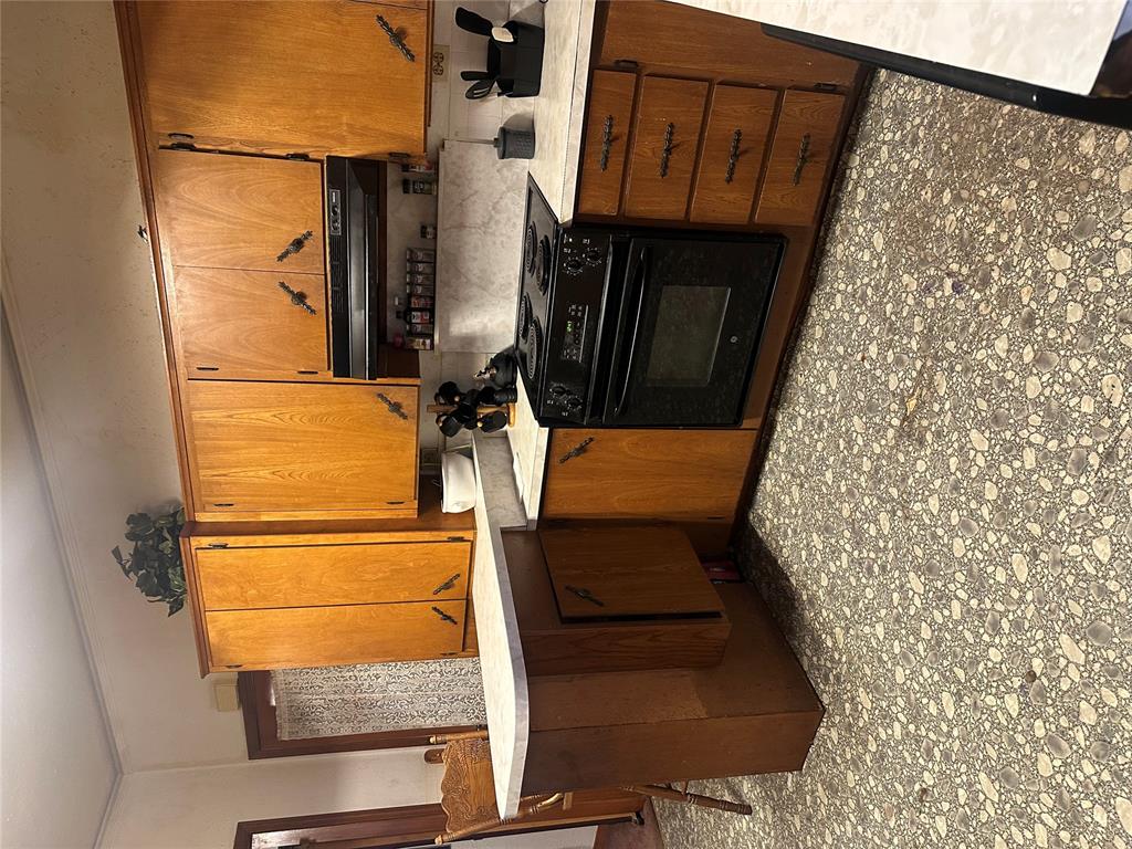 623 E Main Street Property Photo 10