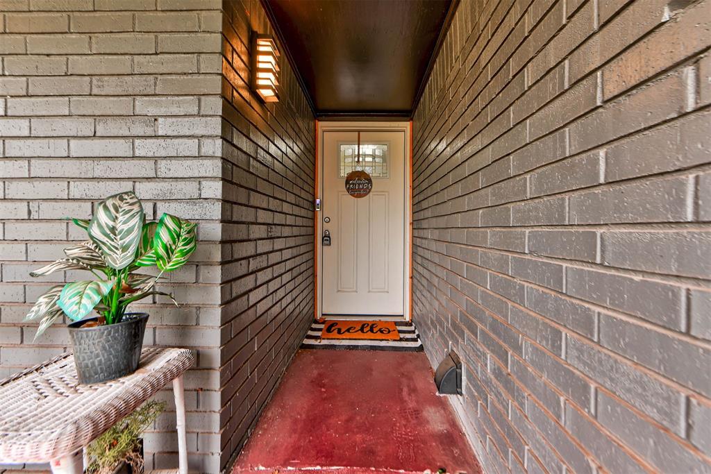 1004 S Neptune Road Property Photo 4