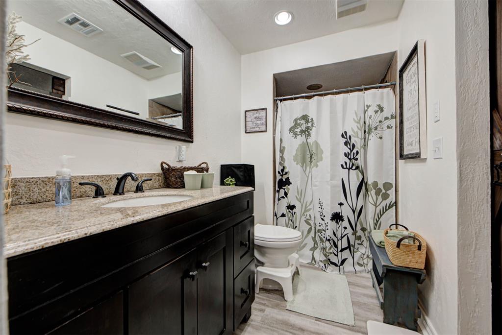1004 S Neptune Road Property Photo 19