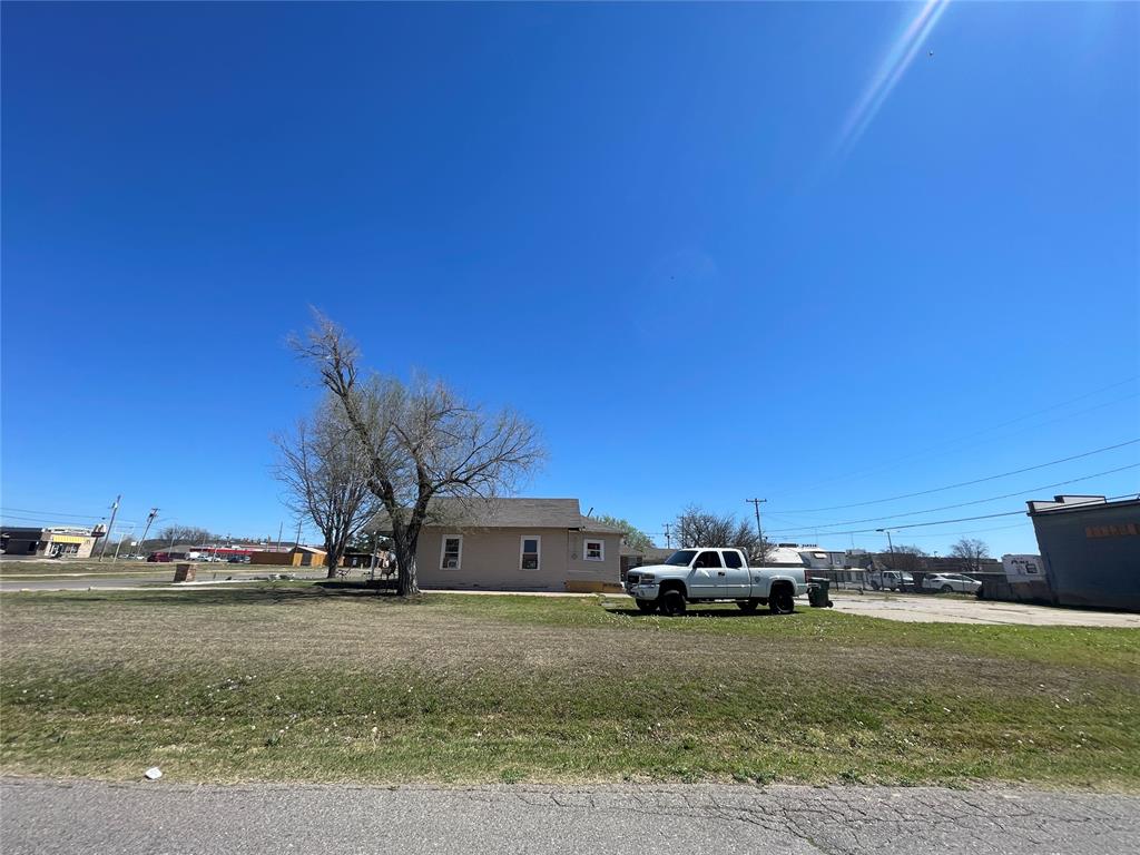 1220289 Property Photo 4