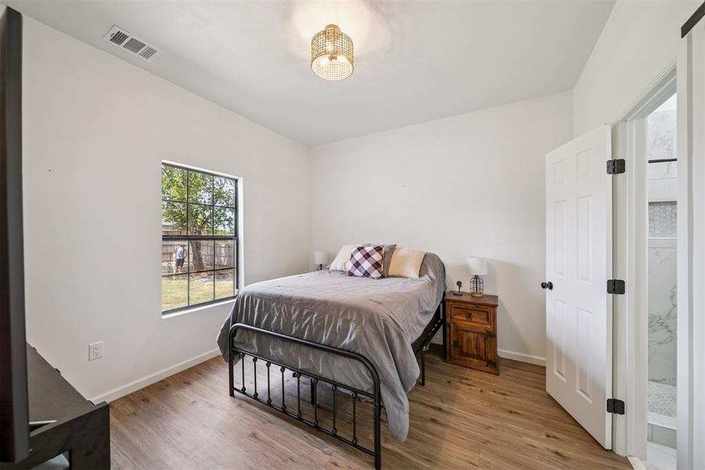 209 Ash Street Property Photo 12