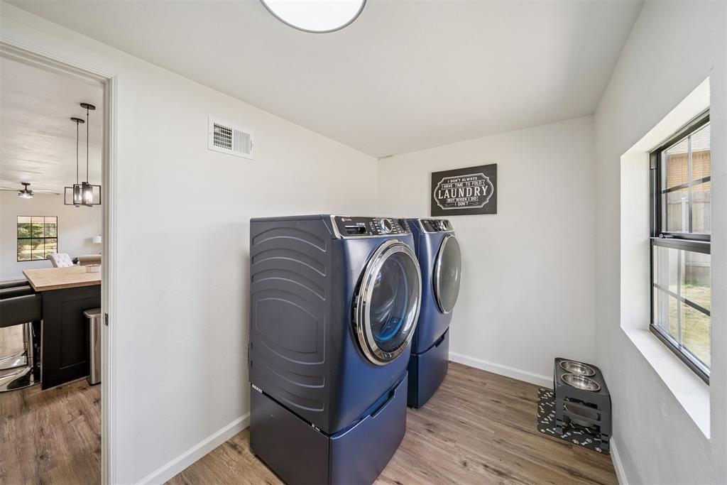 209 Ash Street Property Photo 14