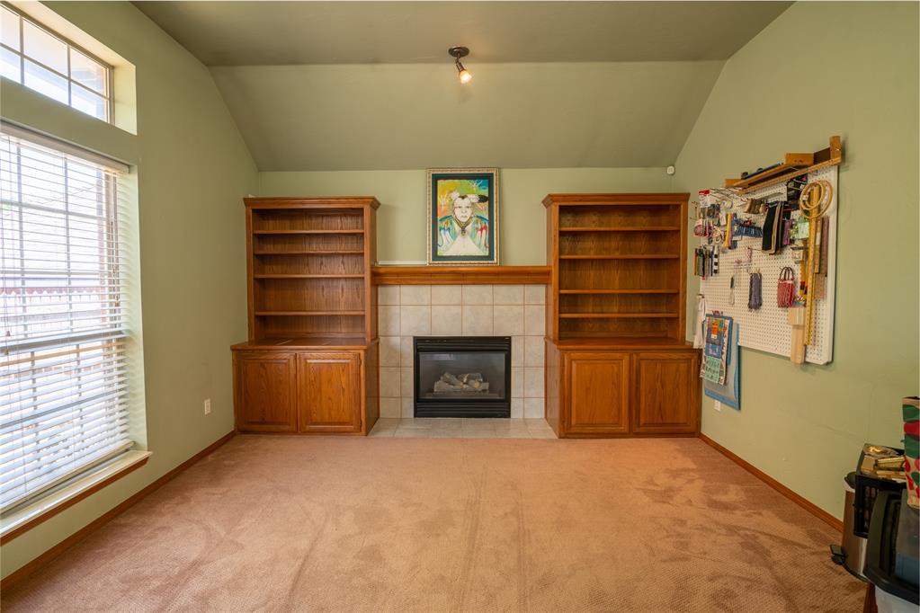 1221 Nw 181st Street Property Photo 10