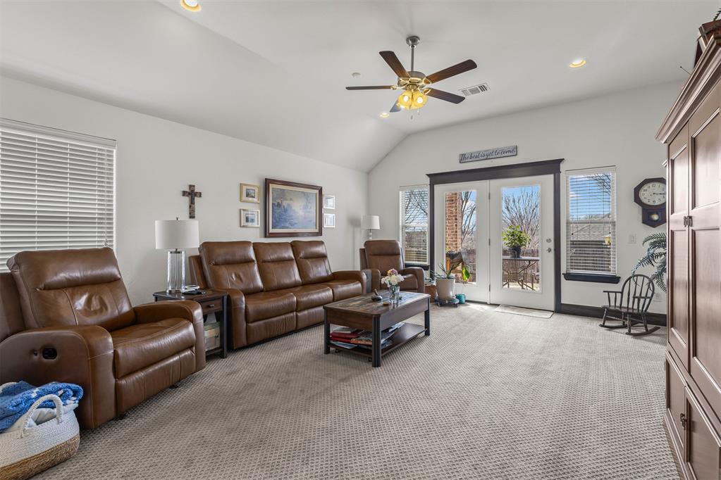 1 Ivory Drive Property Photo 13