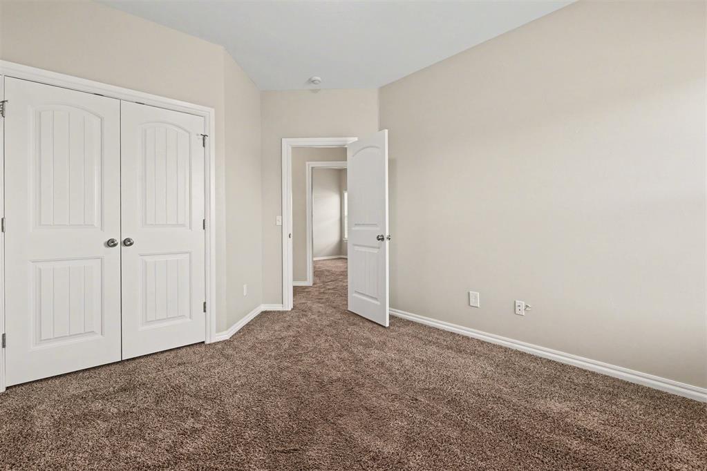 8021 Nw 159th Street Property Photo 15