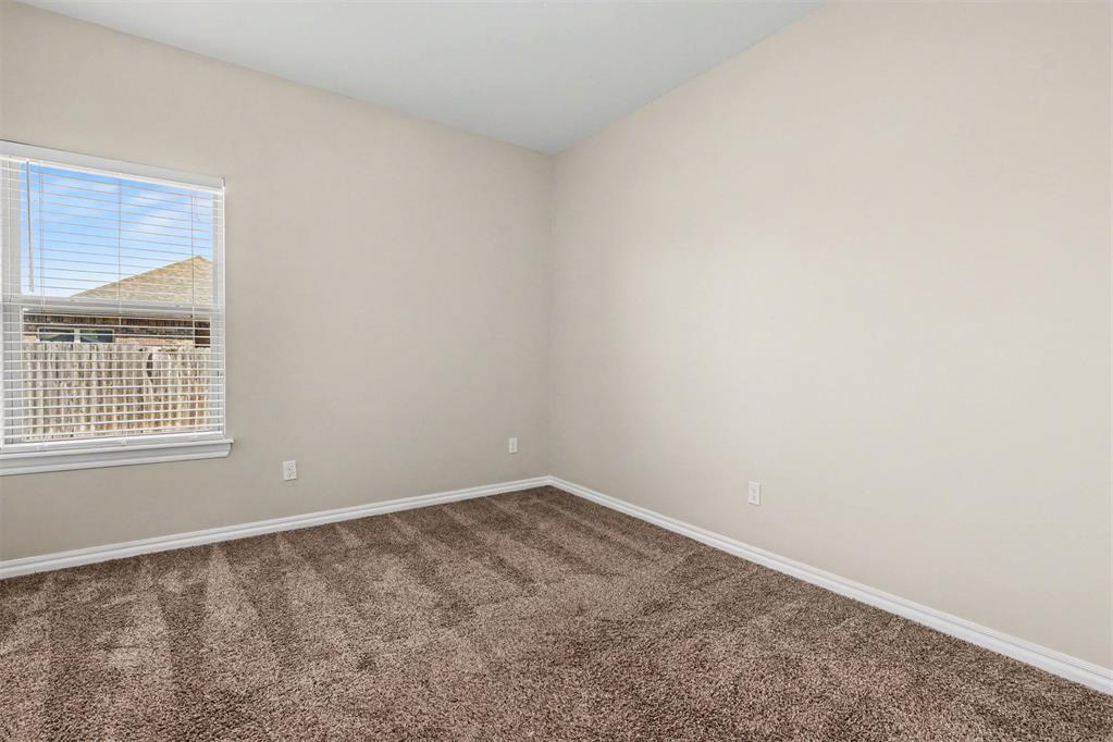 8021 Nw 159th Street Property Photo 20