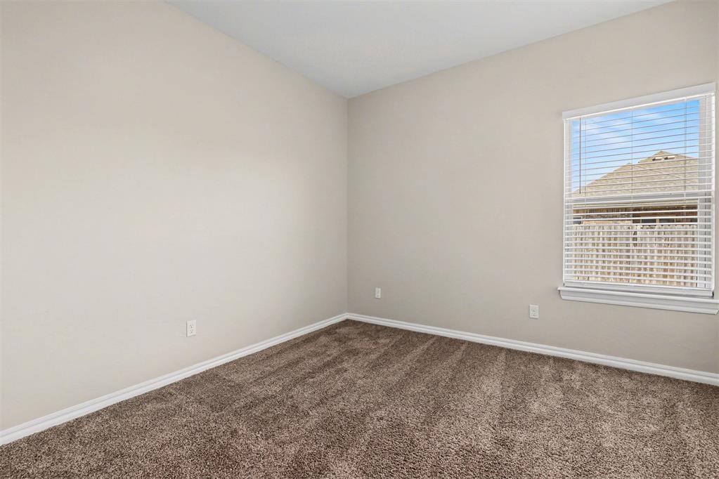 8021 Nw 159th Street Property Photo 22