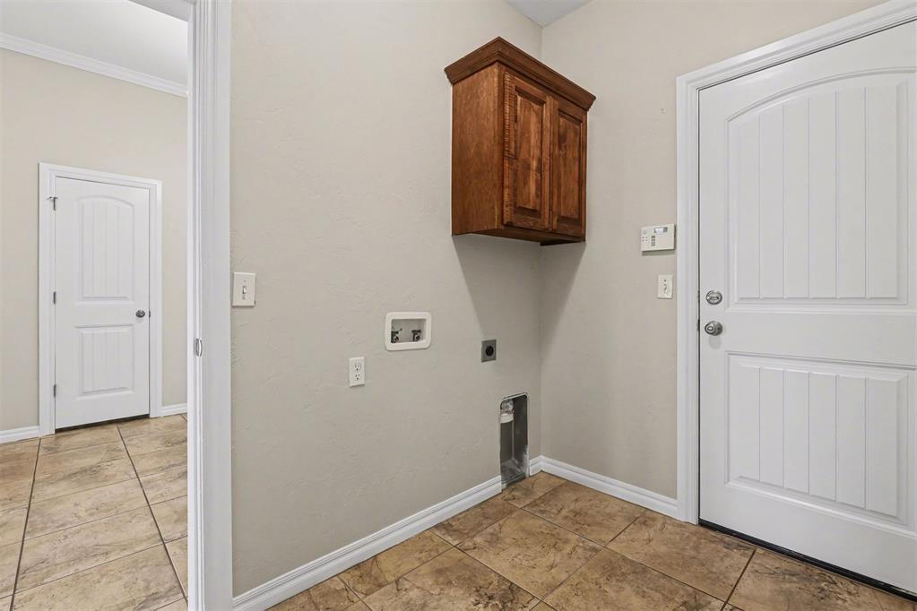 8021 Nw 159th Street Property Photo 24
