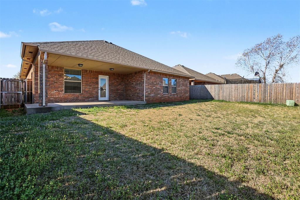 8021 Nw 159th Street Property Photo 29