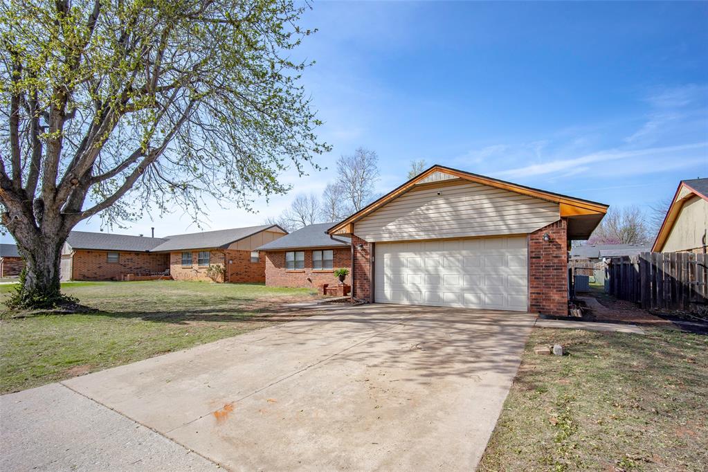 1119 W Johnathan Way Property Photo 1