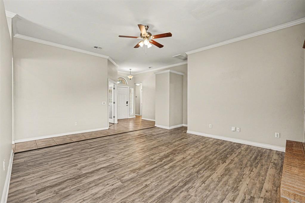 2912 Danielle Terrace Property Photo 4