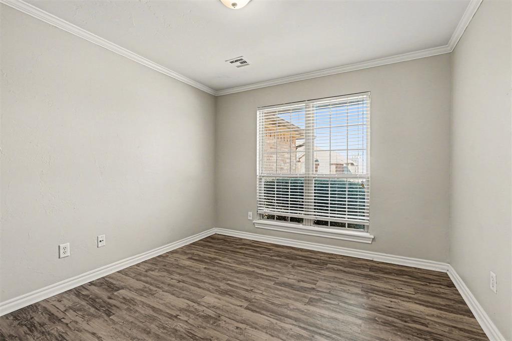 2912 Danielle Terrace Property Photo 7