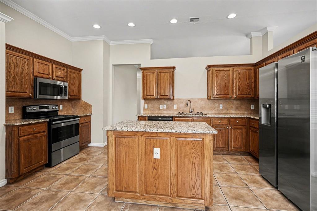 2912 Danielle Terrace Property Photo 12