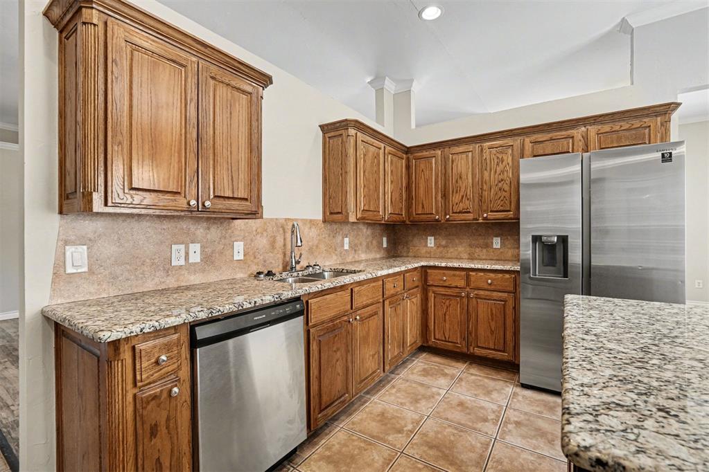 2912 Danielle Terrace Property Photo 13
