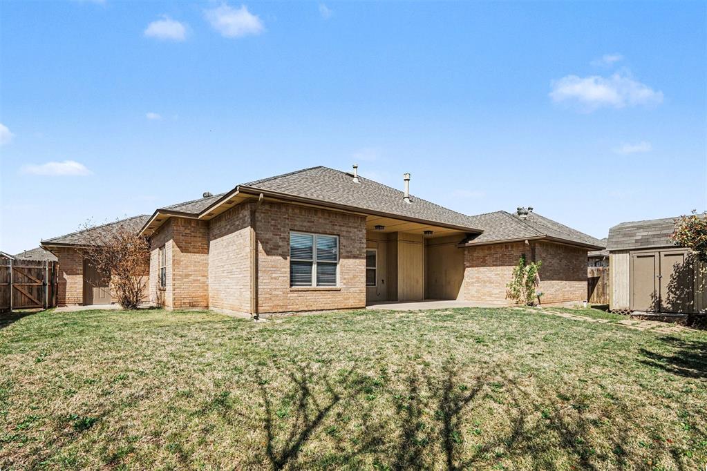 2912 Danielle Terrace Property Photo 28