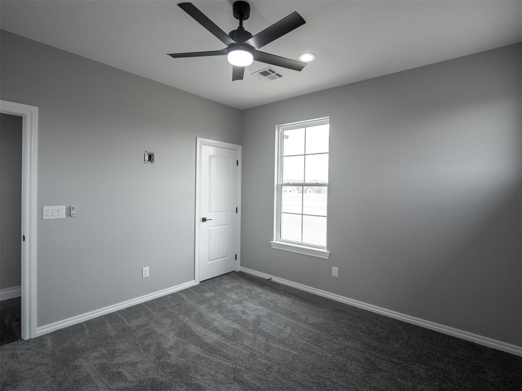 41267 Steele Street Property Photo 45
