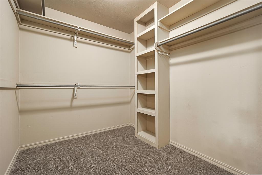 209 N Rush Avenue Property Photo 26