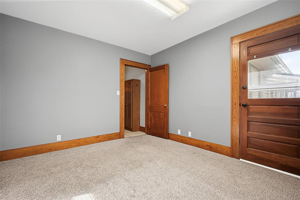209 N Rush Avenue Property Photo 31