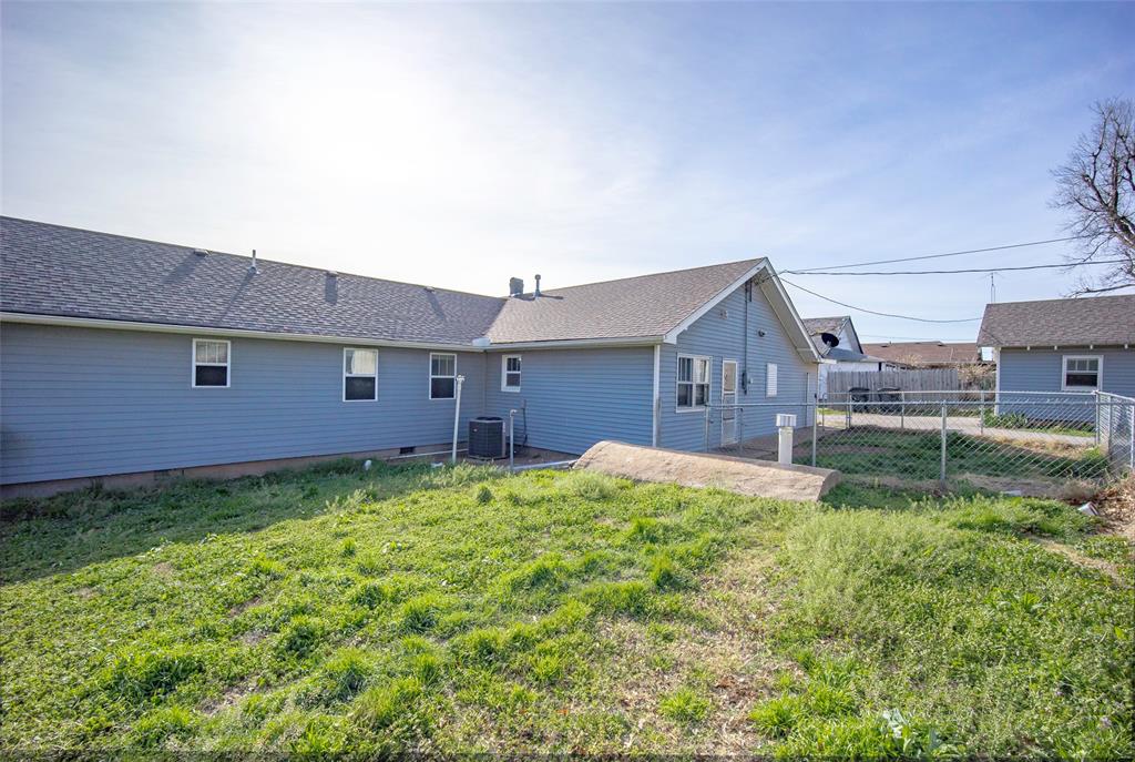 209 N Rush Avenue Property Photo 39