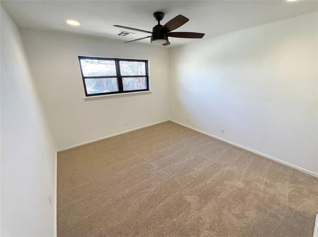 2429 Nw 109th Street Property Photo 4