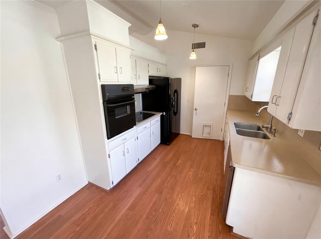 2429 Nw 109th Street Property Photo 9