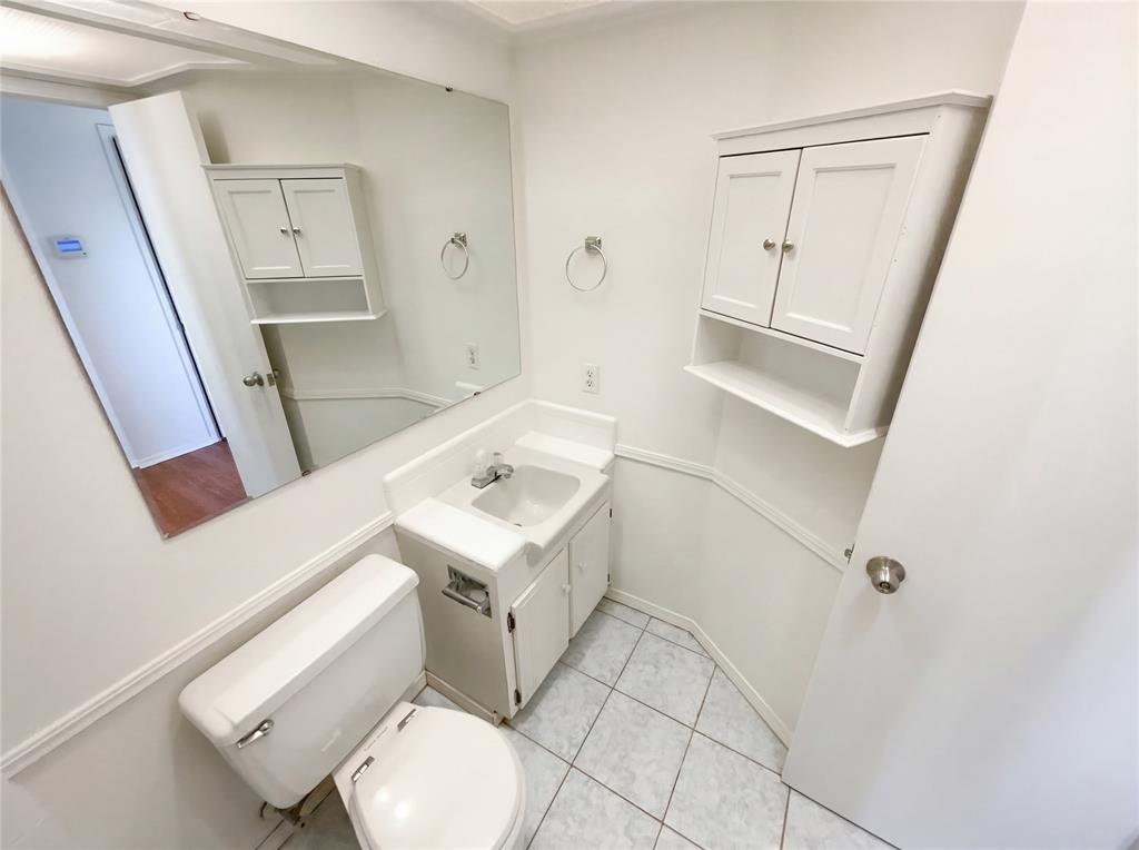 2429 Nw 109th Street Property Photo 14